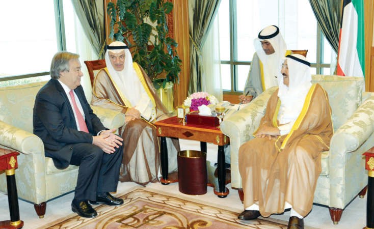 صاحب السمو الامير الشيخ صباح الاحمد مستقبلا انطونيو غوتيريس ويبدو محمد ابوالحسن﻿