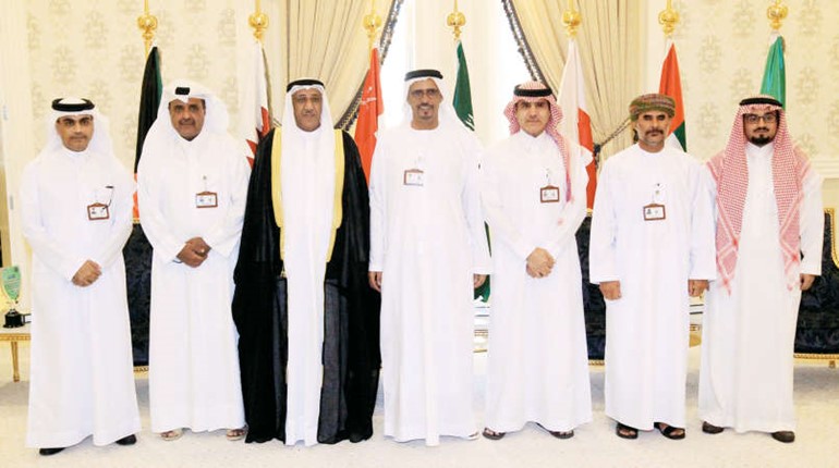 رئيس اتحاد الشرطة الرياضي اللواء فيصل السنين مع نظرائه الخليجيين ﻿