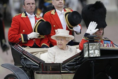 الملكة Elizabeth قبل وصولها