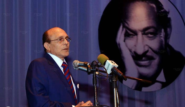 بالصور.. ابنة نجيب الريحاني تغادر حفل تكريم والدها اعتراضا على تصريحات اعلامي مصري