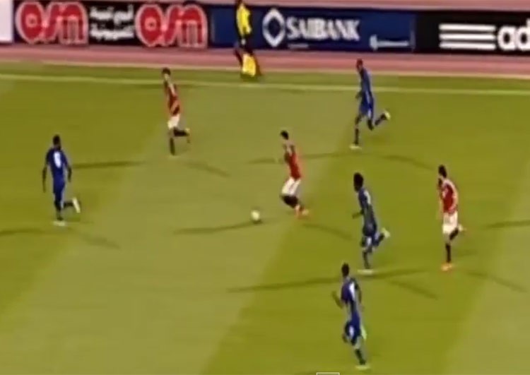 بالفيديو.. لاعب مصري يسجل من الوضع طائراً على طريقة بيرسي