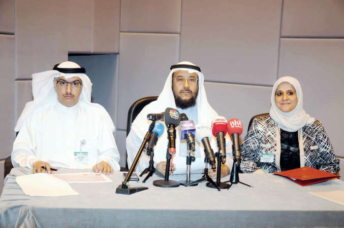دابراهيم الصالح وكوثر المسلم ومحمد العتيبي خلال المؤتمر الصحافي	محمد خلوصي﻿