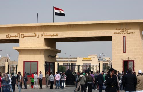 مصر تمدد فتح معبر رفح البري يومين