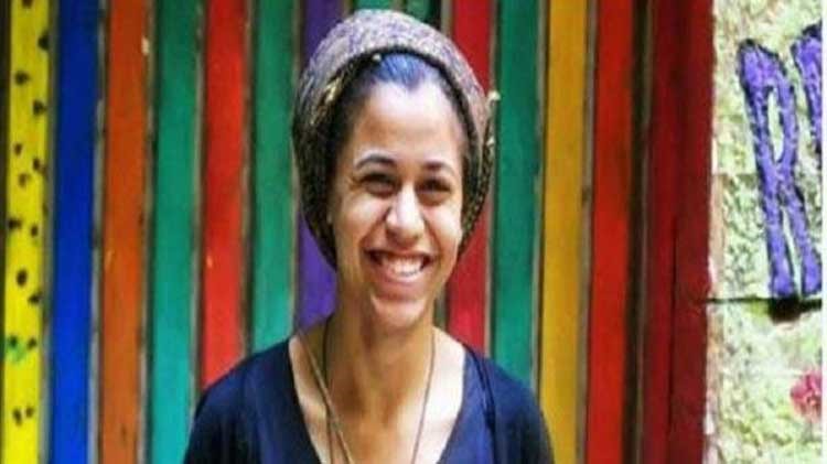 بالصور.. فنانة مصرية تفشل في الانتحار 5 مرات خلال 3 أيام 