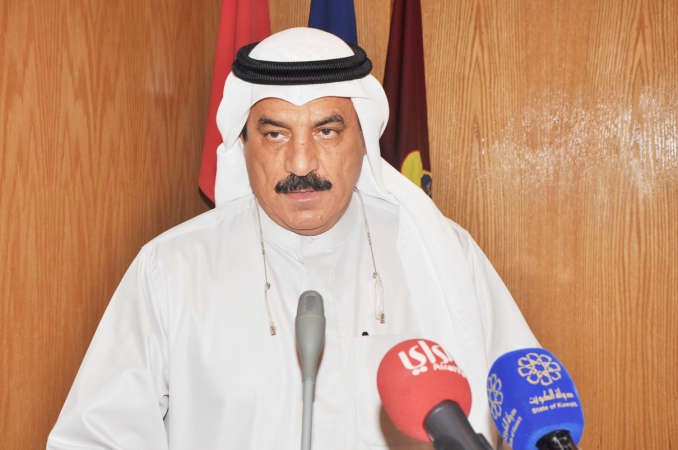 عبدالله المعيوف ملقيا كلمته