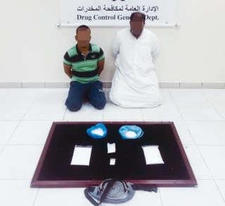  المصري والبدون جمعت بينهما تجارة غير مشروعة ﻿