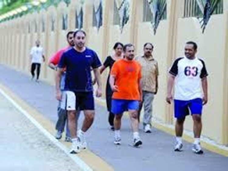لماذا ممارسة الرياضة في نهار رمضان.. خطر؟