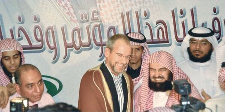 البرلماني الهولندي منتج الفيلم المسيء للنبي صلى الله عليه وسلم «فارن دورن»: خلُق الرسول صلى الله عليه وسلم في فتح مكة جعلني مسلماً