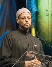 ضابط سلاح الجو الأميركي زيد شاكر (ريكي ميتشل) تفكَّرَ في الموت.. فأسلم