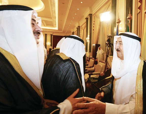 صاحب السمو الامير الشيخ صباح الاحمد يتلقى تهنئة الشيخ احمد الحمود
