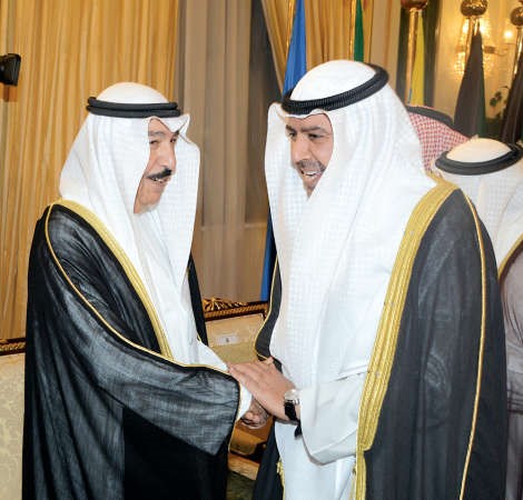 تبادل التهاني بين الشيخ جابر العبدالله والشيخ احمد الفهد