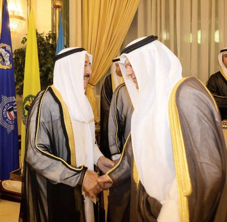 صاحب السمو الامير الشيخ صباح الاحمد يتلقى تهنئة فيصل الكندري