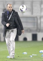 لخويا يتعاقد مع بلماضي