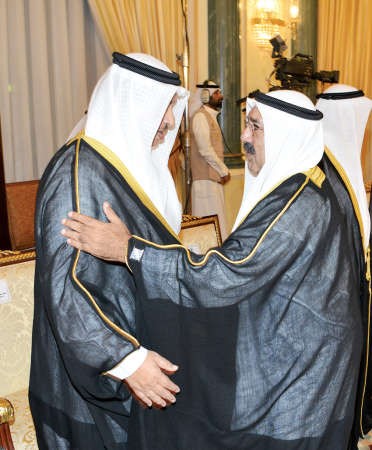سمو الشيخ جابر المبارك يتلقى تهنئة الشيخ ناصر صباح الاحمد
