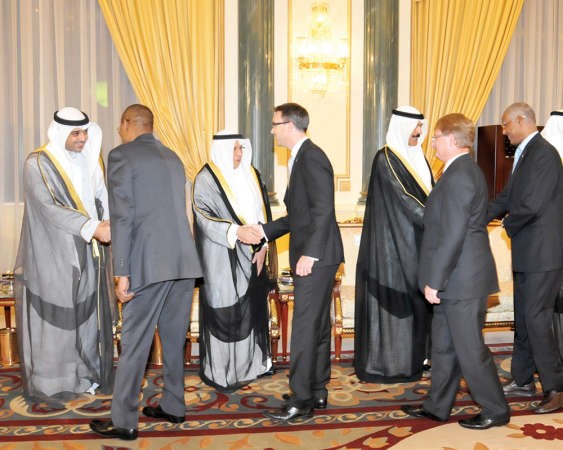 الشيخ محمد الخالد والشيخ خالد الجراح والشيخ محمد العبد الله في استقبال المهنئين ﻿