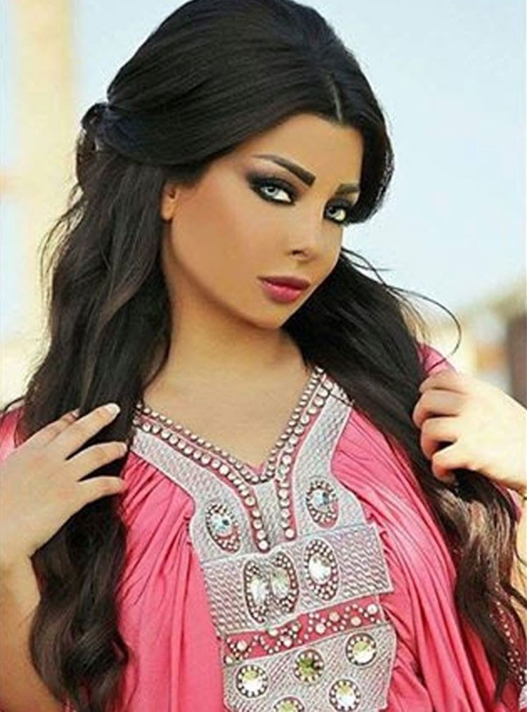 شقيقة هيفاء وهبي تسخر من دورها في "مريم"