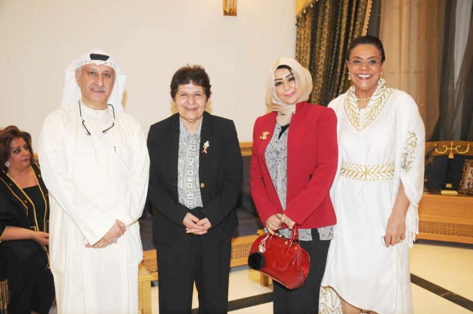 الزميلة د نرمين الحوطي تبارك 