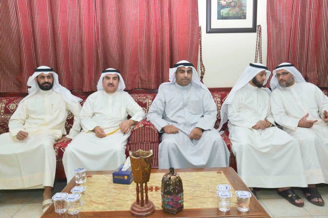 وليد الحساوي ومحمد الكندري وعدد من الحضور﻿