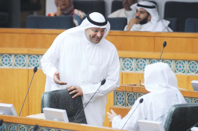 دعلي العبيدي خلال الجلسة