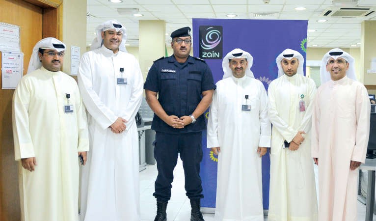 لقطة جماعية تضم عددا من مسؤولي زين والداخلية﻿