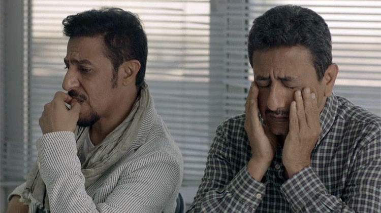 بالفيديو.. سيلفي "ناصر القصبي" يضرب مجدداً: "هوشة" في الطائرة بسبب يزيد والحسين والروافض والنواصب!