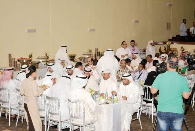 جانب من الحضور خلال الافطار ﻿