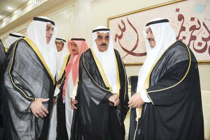 الشيخ فيصل السعود مهنئا سمو الشيخ ناصر المحمد﻿