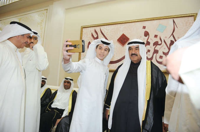  سيلفي مع سمو الشيخ ناصر المحمد﻿