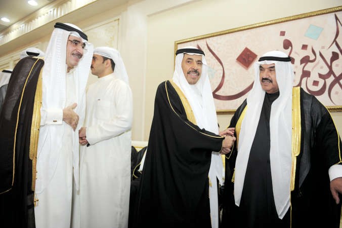 عبدالعزيز البابطين وسعود البابطين يهنئان﻿