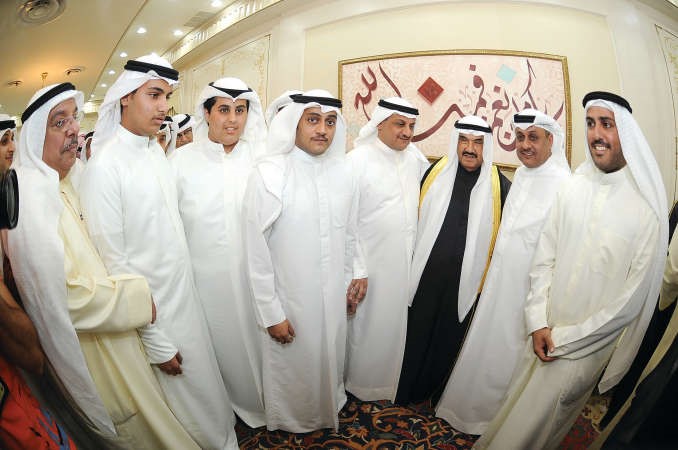 عبدالمحسن جاسم الخرافي ولؤي جاسم الخرافي وانور جاسم الخرافي وطلال جاسم الخرافي يباركون﻿