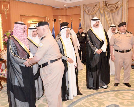 صاحب السمو الامير وسمو ولي العهد والشيخ محمد الخالد في استقبال المهنئين ﻿