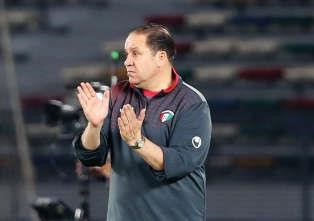 مدرب الازرق نبيل معلول 