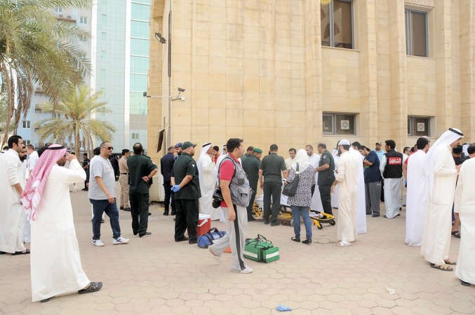 وسائل الاعلاماثناء تواجدها في موقع التفجير الارهابي﻿
