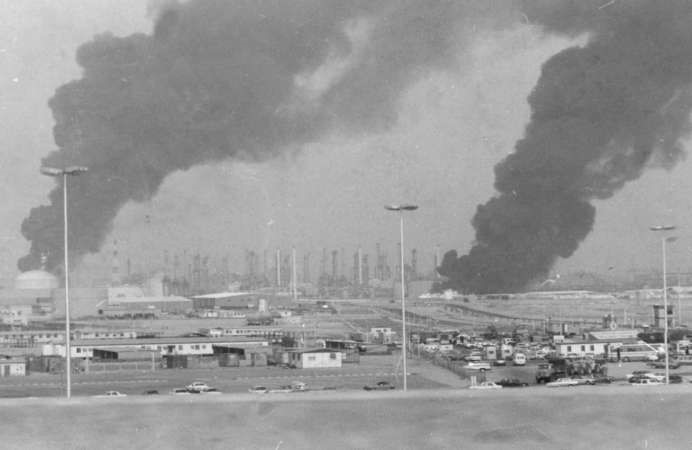 ﻿تفجير منشآت نفطية بالكويت﻿
