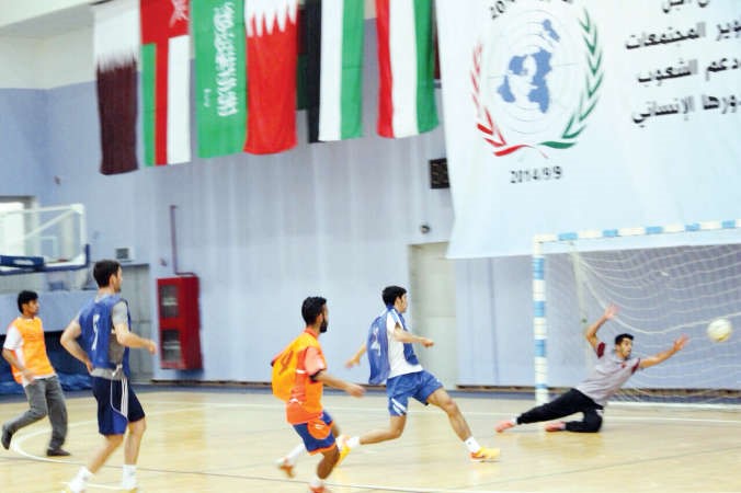 تسديدة في طريقها لمعانفة الشباك﻿
