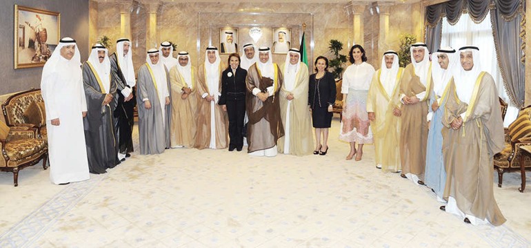 سمو رئيس الوزراء الشيخ جابر المبارك مستقبلا رئيس واعضاء مجلس التعاون المصريالكويتي
