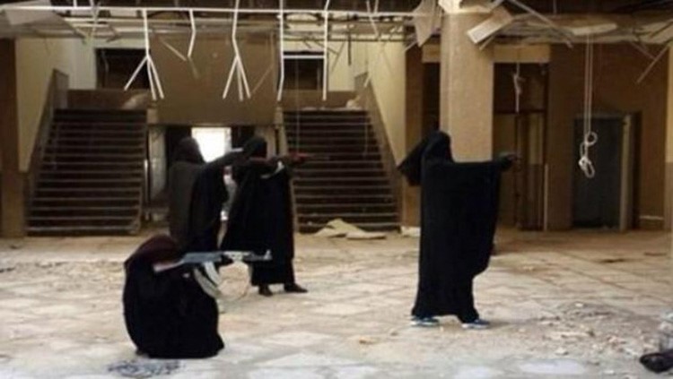 "شبح" أمهات "داعش" يقف خلف تفجيرات المساجد في الكويت والسعودية