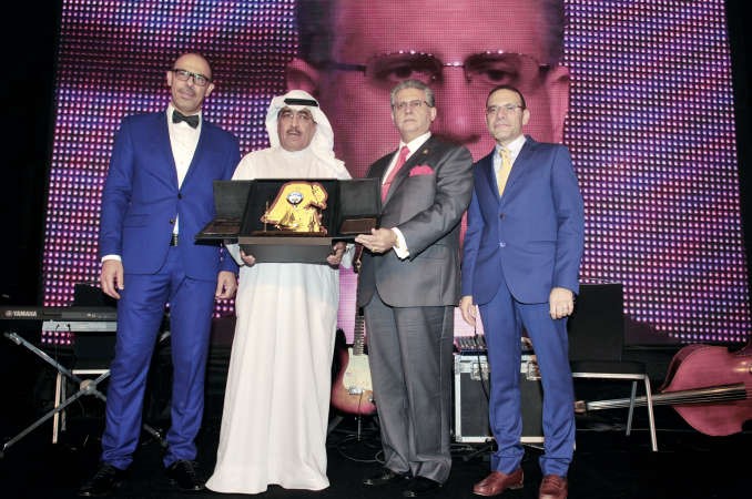 الزميل عدنان الراشد مكرما ددانيال بولس﻿