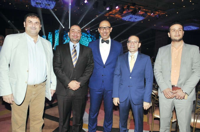 الزميل فريد سلوم مع وليد كنفاني ومروان فرح وزياد مجذوب والزميل احمد فياض ﻿