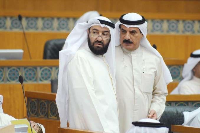 عبدالله المعيوف ودعلي العمير
