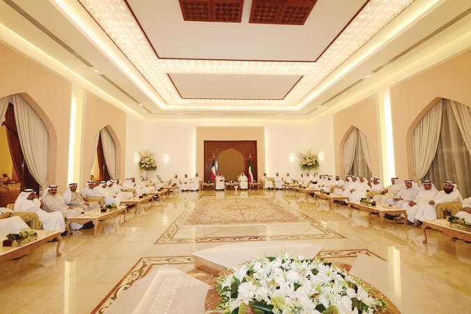 اعضاء السلطتين في ضيافة صاحب السمو الامير﻿