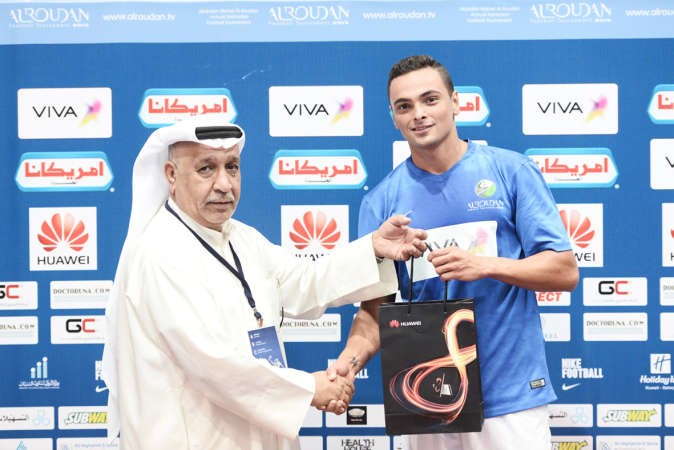 حسين غانم مكرما اللاعب المميز﻿
