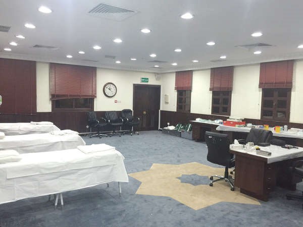 احدى العيادات التي جهزتها الصحة في المسجد الكبير لاستقبال اي حالات طوارئ