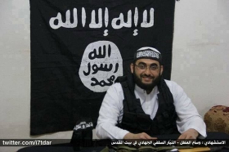 وسام محمد العطل طبيب اسنان فجر نفسه امام احد الحواجز الامنية

