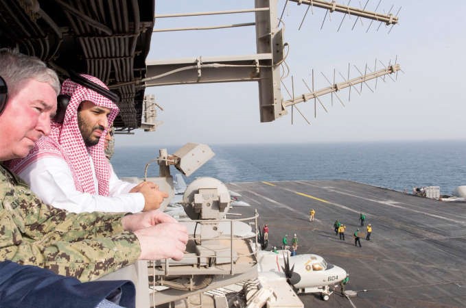 محمد بن سلمان يزور «روزفلت» في الخليج العربي