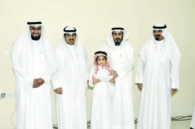 تكريم احد الحفظة﻿