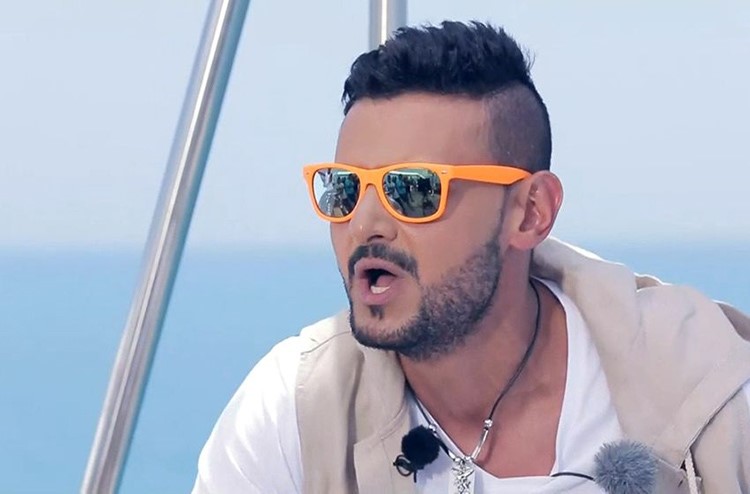 بالفيديو.. رامز جلال ضحية لبرنامج مقالب 
