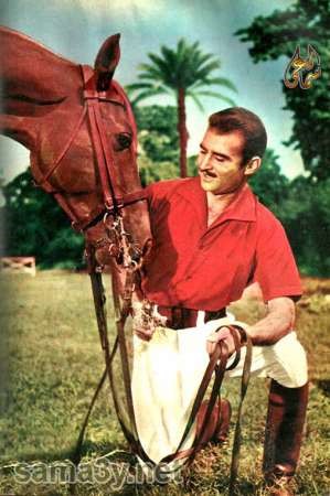 أحمد مظهر «فارس السينما» ..الذي مات وحيداً