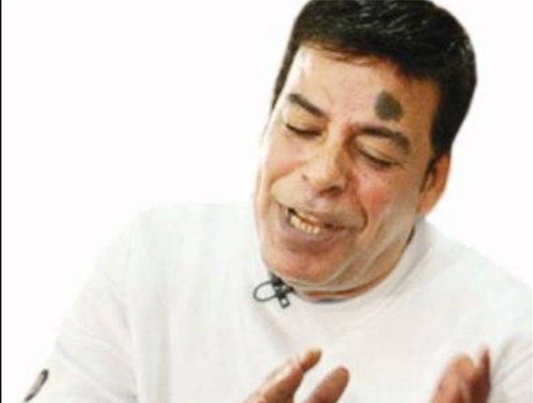 حسن الاسمرتوفي المطرب الشعبي المعروف عام في شهر رمضان عام 2011 عن عمر يناهز 52 عاما متاثرا بازمة قلبية مفاجئة

