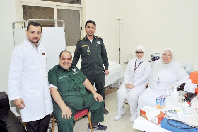 طاقم احدى عيادات الطوارئ الطبية مستعد لاستقبال اي حالات